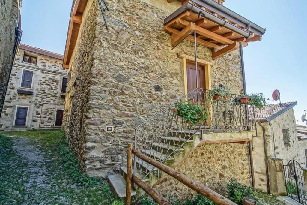 Chalet La Terrazza Vista Lago Bellano Luaran gambar