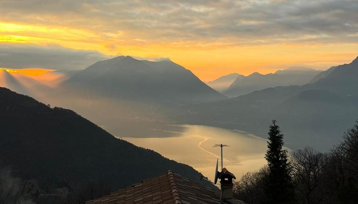 Chalet La Terrazza Vista Lago Bellano Luaran gambar